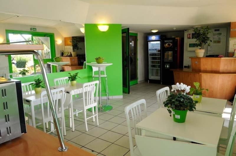 Lemon Hotel - Mery Sur Oise/Cergy Экстерьер фото