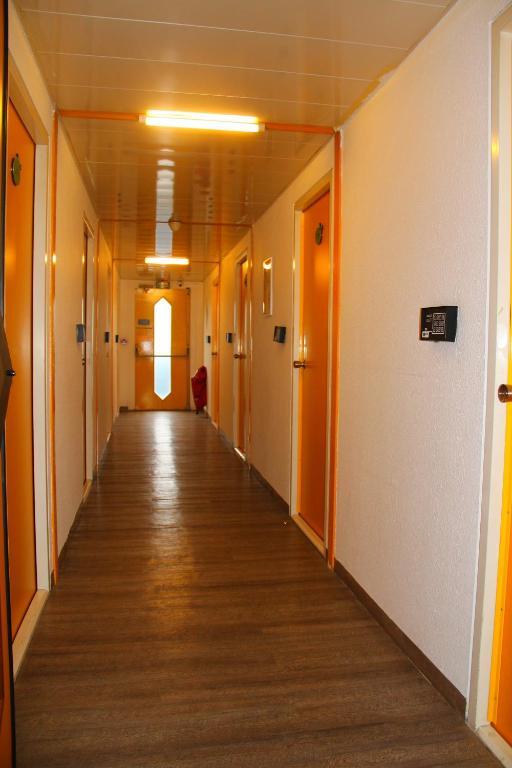 Lemon Hotel - Mery Sur Oise/Cergy Экстерьер фото