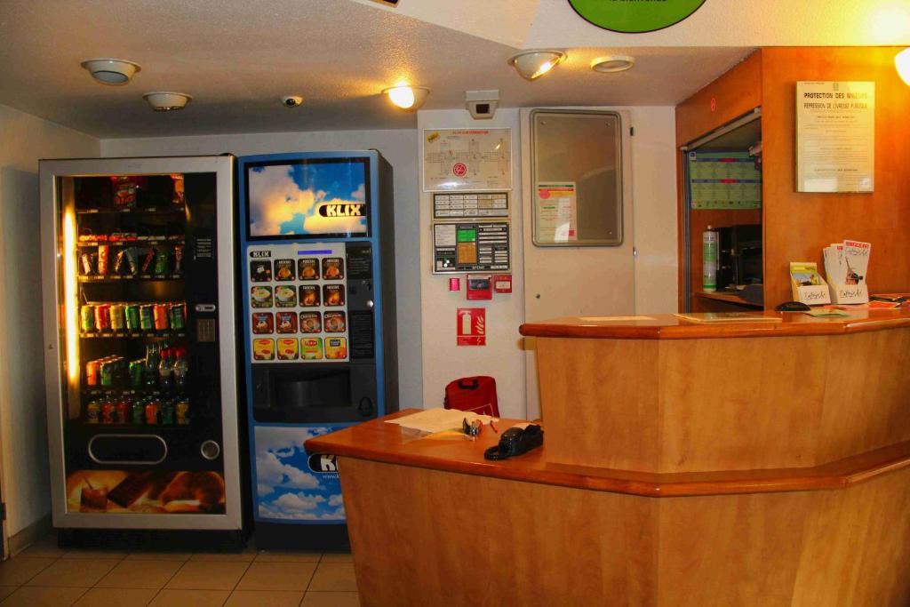 Lemon Hotel - Mery Sur Oise/Cergy Экстерьер фото